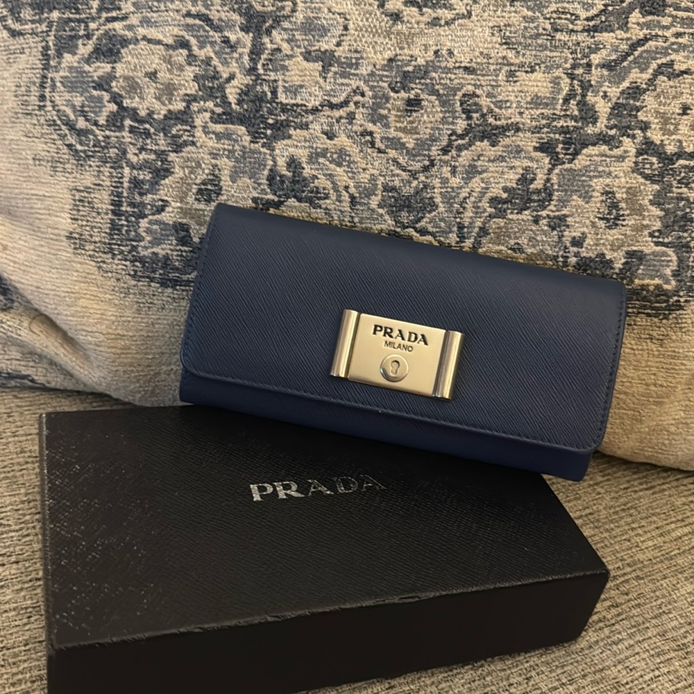 Parada Saffiano lock leather flap wallet with chain card